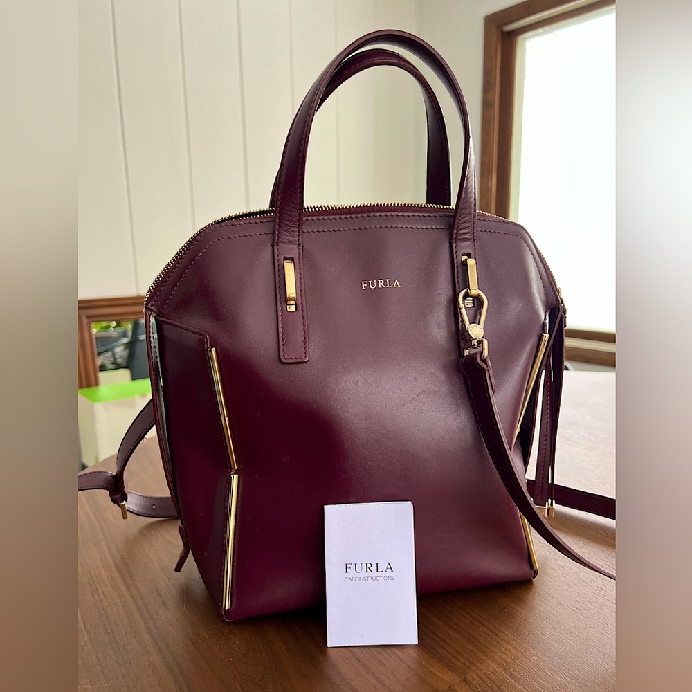 Furla Italian leather purse